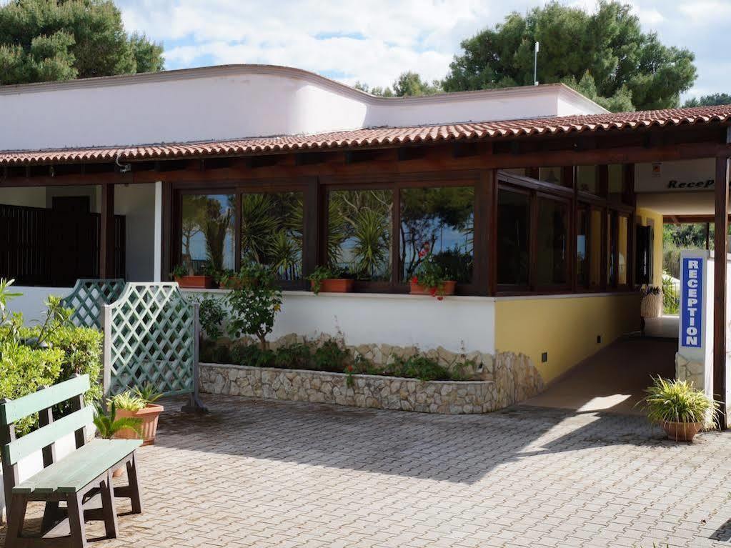 Hotel Parco Carabella Весте Екстериор снимка